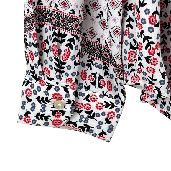 Loft Women’s Long-Sleeved White w/Red Floral Print Banded Collar Size Medium - Picture 5 of 10
